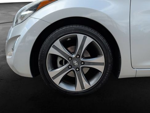 Used 2016 Hyundai Elantra Sport FWD image 9