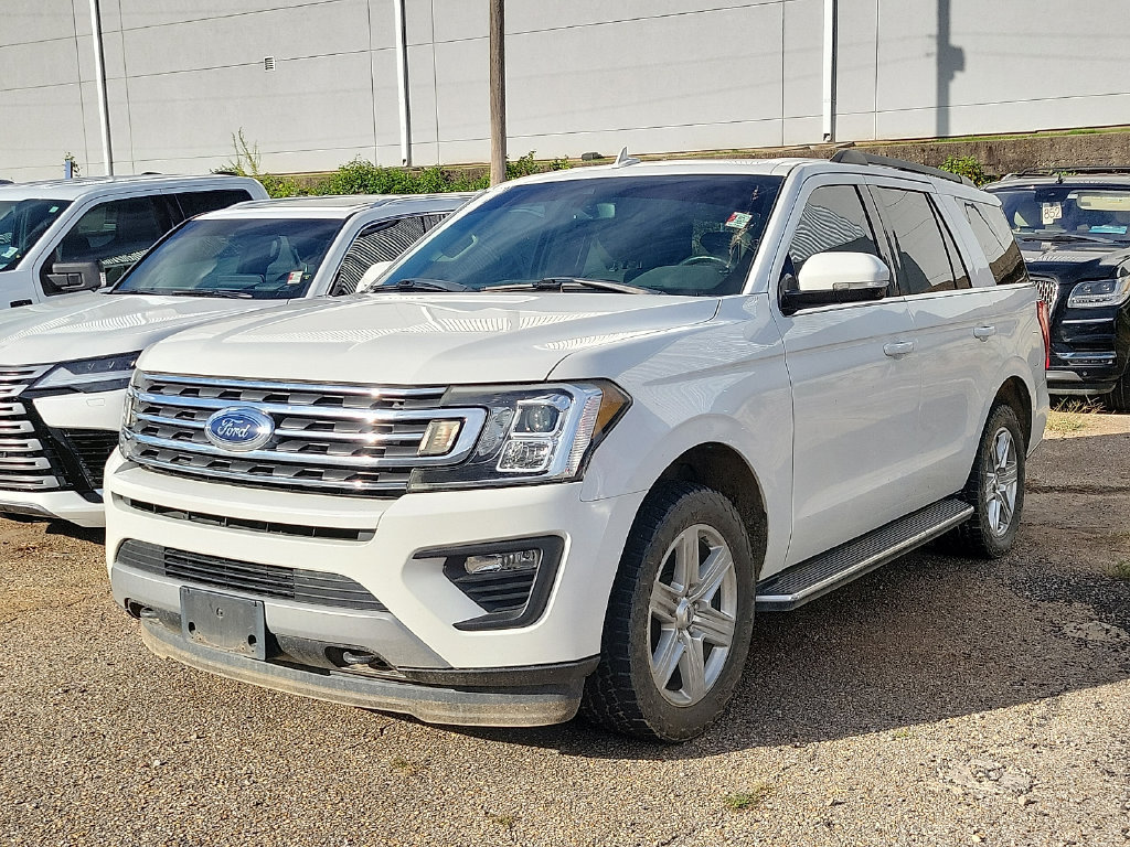 Used 2020 Ford Expedition XLT w/ Equipment Group 202A AWD/4WD image 2