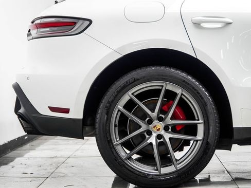 Used 2023 Porsche Macan S AWD/4WD image 8