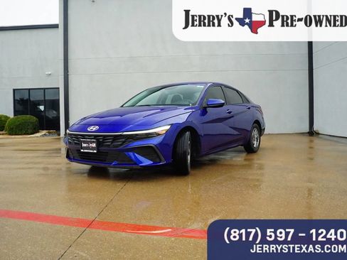 Used 2024 Hyundai Elantra SE FWD image 1