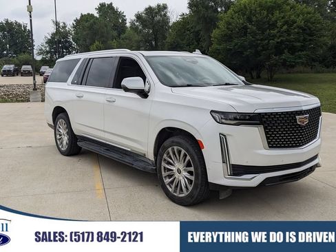 Used 2022 Cadillac Escalade ESV Premium Luxury AWD/4WD image 1