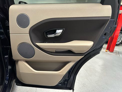 Used 2015 Land Rover Range Rover Evoque Pure Plus image 10