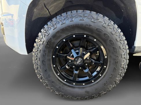 Used 2017 Chevrolet Colorado W/T w/ WT Convenience Package image 9