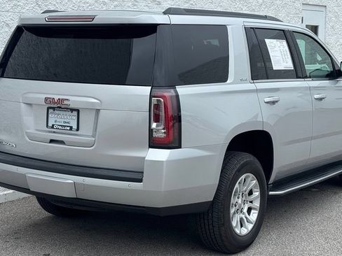 Used 2017 GMC Yukon SLE w/ Convenience Package AWD/4WD image 3