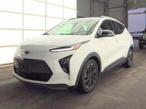 Used 2023 Chevrolet Bolt EUV LT image 1