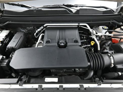 Used 2023 GMC Canyon Elevation image 11