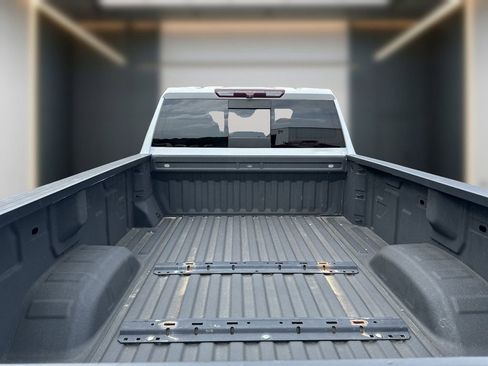 Used 2020 Chevrolet Silverado 2500 LTZ w/ LTZ Convenience Package RWD image 12