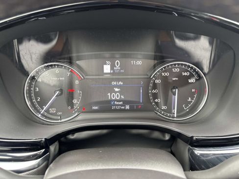 Used 2025 Cadillac XT6 Premium Luxury image 22