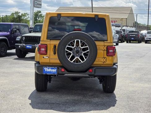 New 2026 Jeep Wrangler Unlimited Sahara AWD/4WD image 5