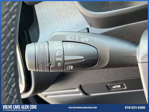 Used 2026 Volvo XC40 B5 Core w/ Climate Package image 23