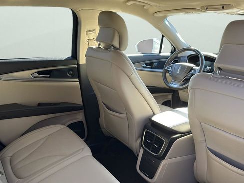 Used 2019 Lincoln Nautilus Reserve image 29