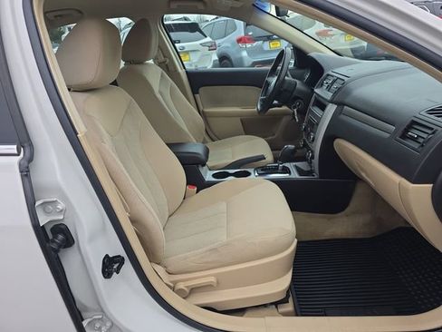 Used 2010 Mercury Milan image 9