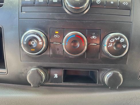Used 2010 Chevrolet Silverado 1500 W/T RWD image 37