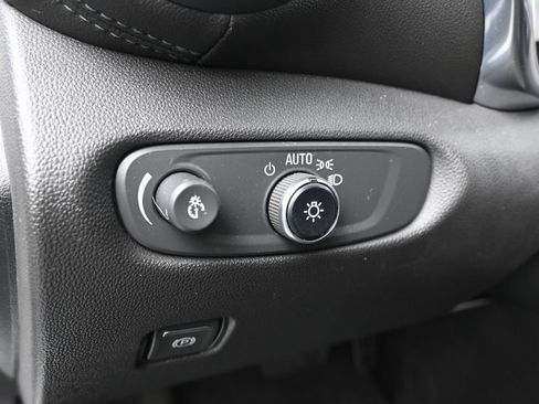 Used 2022 Chevrolet Blazer LT FWD image 14
