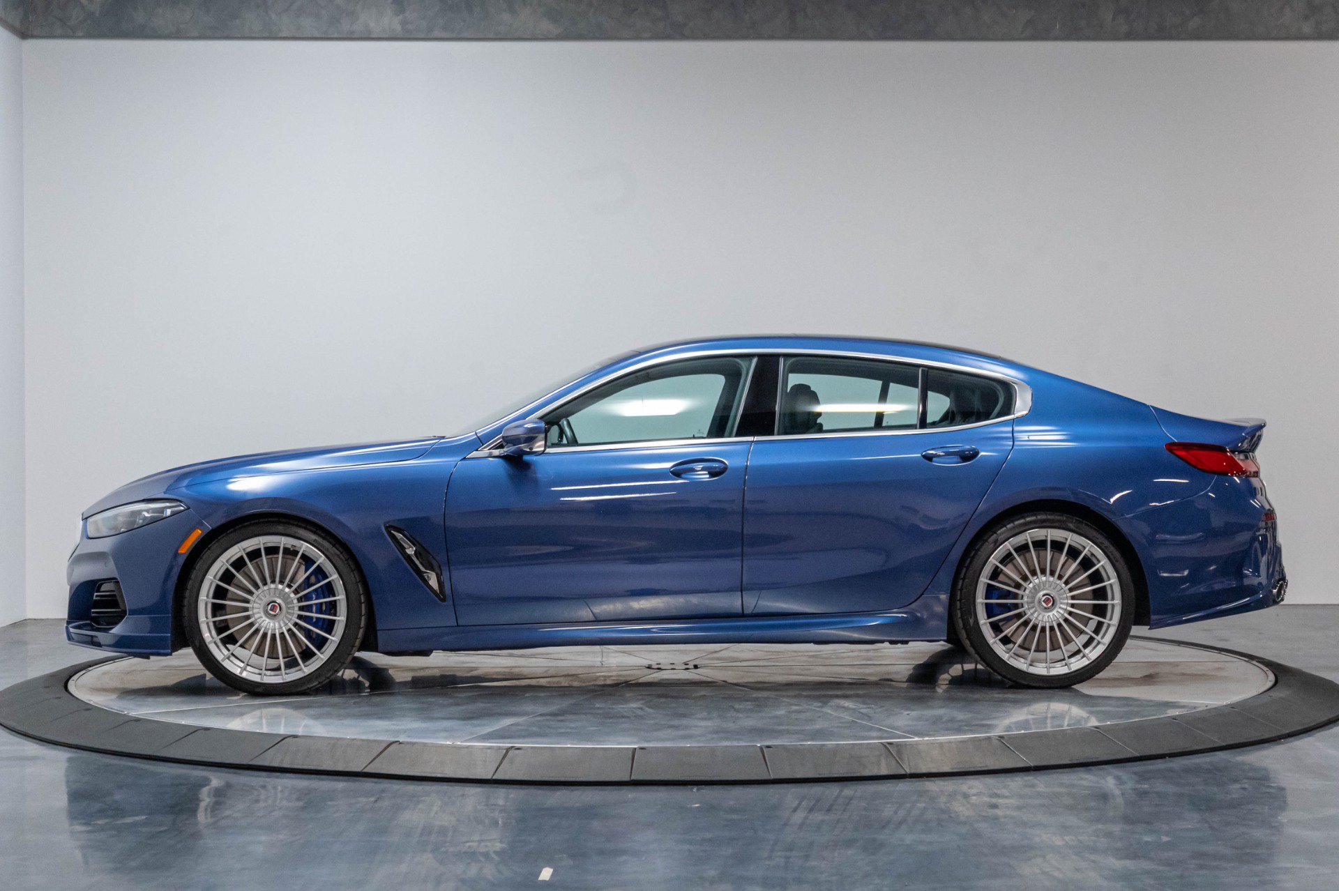 Used 2023 BMW ALPINA B8 xDrive Gran Coupe AWD/4WD image 17