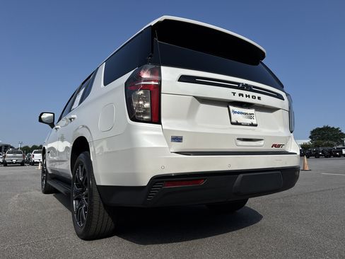 Used 2024 Chevrolet Tahoe RST w/ Luxury Package AWD/4WD image 8