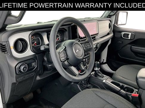 Used 2024 Jeep Wrangler Unlimited Sport AWD/4WD image 17