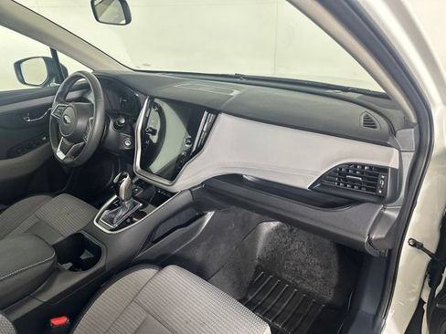 Used 2025 Subaru Outback Premium AWD/4WD image 27
