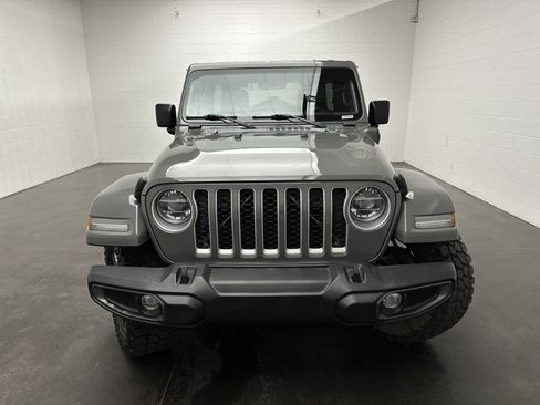 Used 2021 Jeep Wrangler Unlimited Sahara w/ Cold Weather Group AWD/4WD image 3