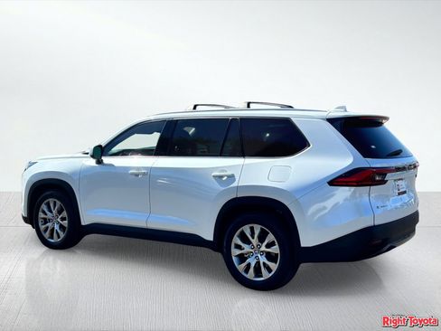 Certified 2024 Toyota Grand Highlander AWD Hybrid image 4