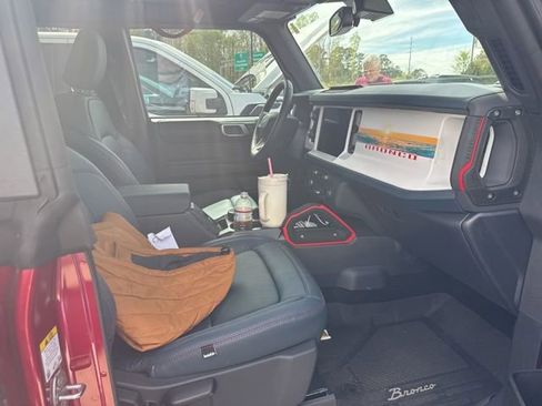 Used 2025 Ford Bronco Heritage Edition image 38