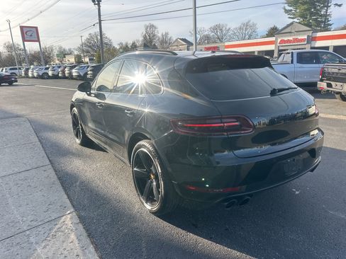 Used 2018 Porsche Macan GTS image 4
