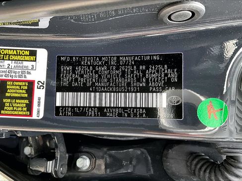 Used 2025 Toyota Camry SE w/ Convenience Package FWD image 16