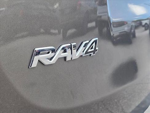Used 2015 Toyota RAV4 XLE FWD image 7