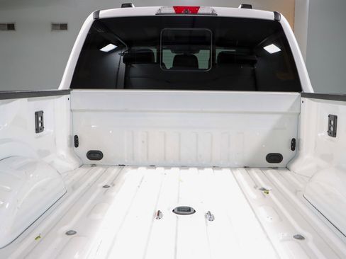 Used 2024 Ford F250 Platinum image 32