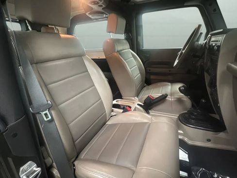Used 2009 Jeep Wrangler X AWD/4WD image 19