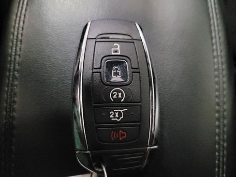 Used 2019 Lincoln MKC Reserve w/ MKC Climate Package FWD image 32