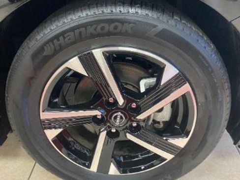 Used 2024 Nissan Sentra SV image 29