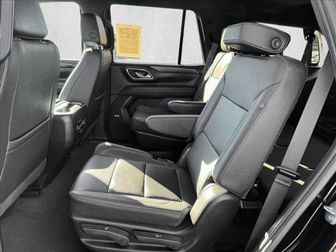 Used 2022 Chevrolet Tahoe Z71 w/ Luxury Package image 17