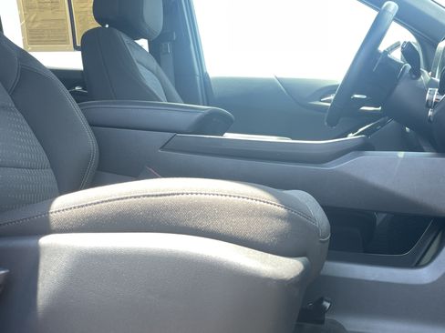 Used 2026 Chevrolet Equinox LT FWD image 31