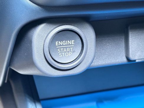 New 2025 Ford Maverick XLT w/ XLT Luxury Package FWD image 25