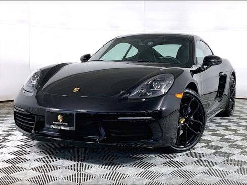 Used 2025 Porsche 718 Cayman RWD image 1