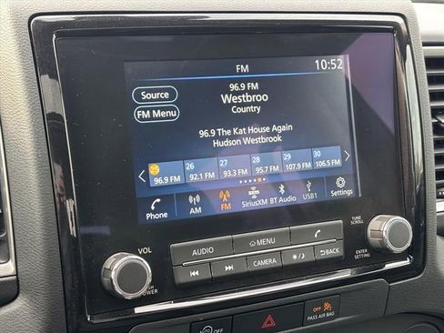 Used 2024 Nissan Frontier SL w/ Technology Package image 4