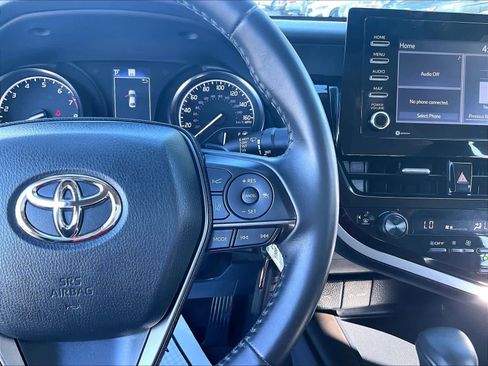Used 2023 Toyota Camry SE image 20