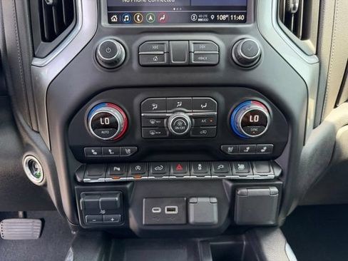 Used 2021 Chevrolet Silverado 1500 LTZ w/ LTZ Convenience Package II RWD image 18
