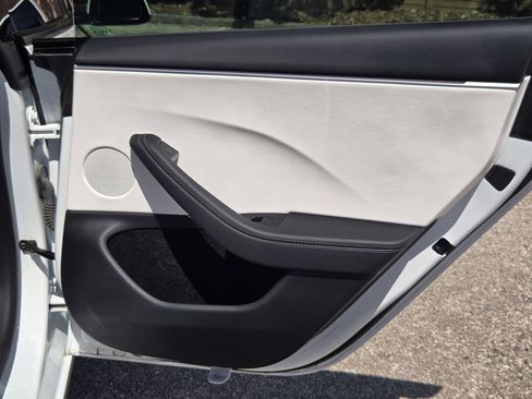 Used 2025 Tesla Model 3 Long Range RWD image 25
