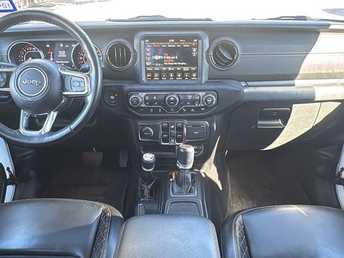 Used 2021 Jeep Gladiator Overland image 17