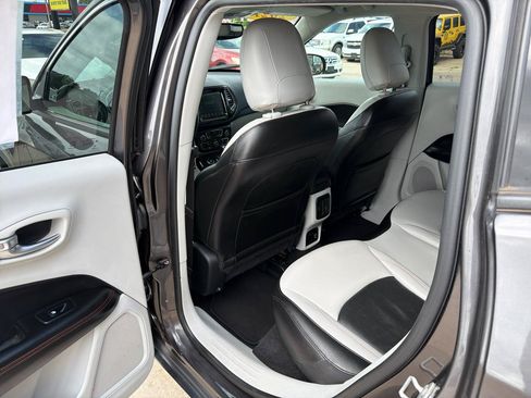 Used 2021 Jeep Compass Limited AWD/4WD image 28