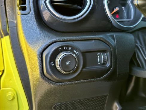 Used 2023 Jeep Wrangler Unlimited Rubicon 392 image 31