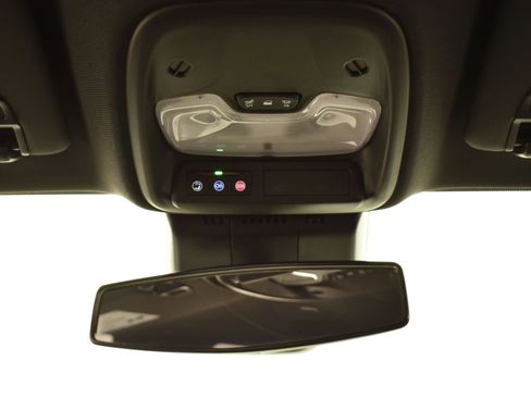 Used 2025 Chevrolet Colorado Trail Boss image 27