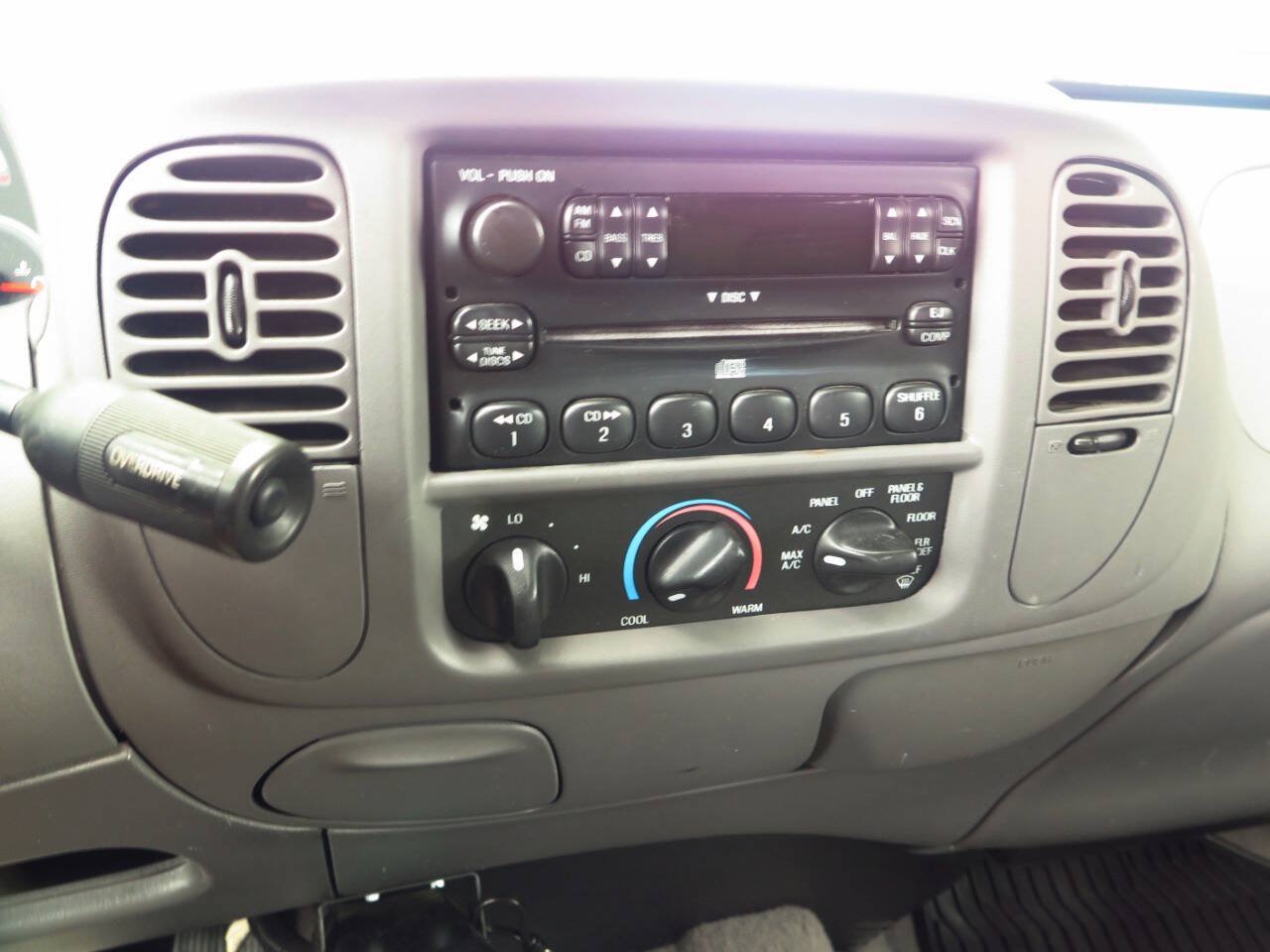 Used 2003 Ford F150 XLT RWD image 10