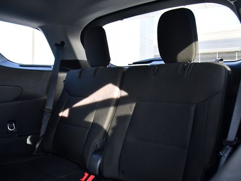 Used 2023 Ford Explorer XLT image 21