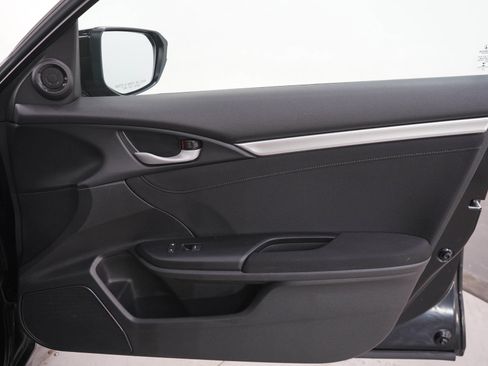 Used 2020 Honda Civic EX image 9