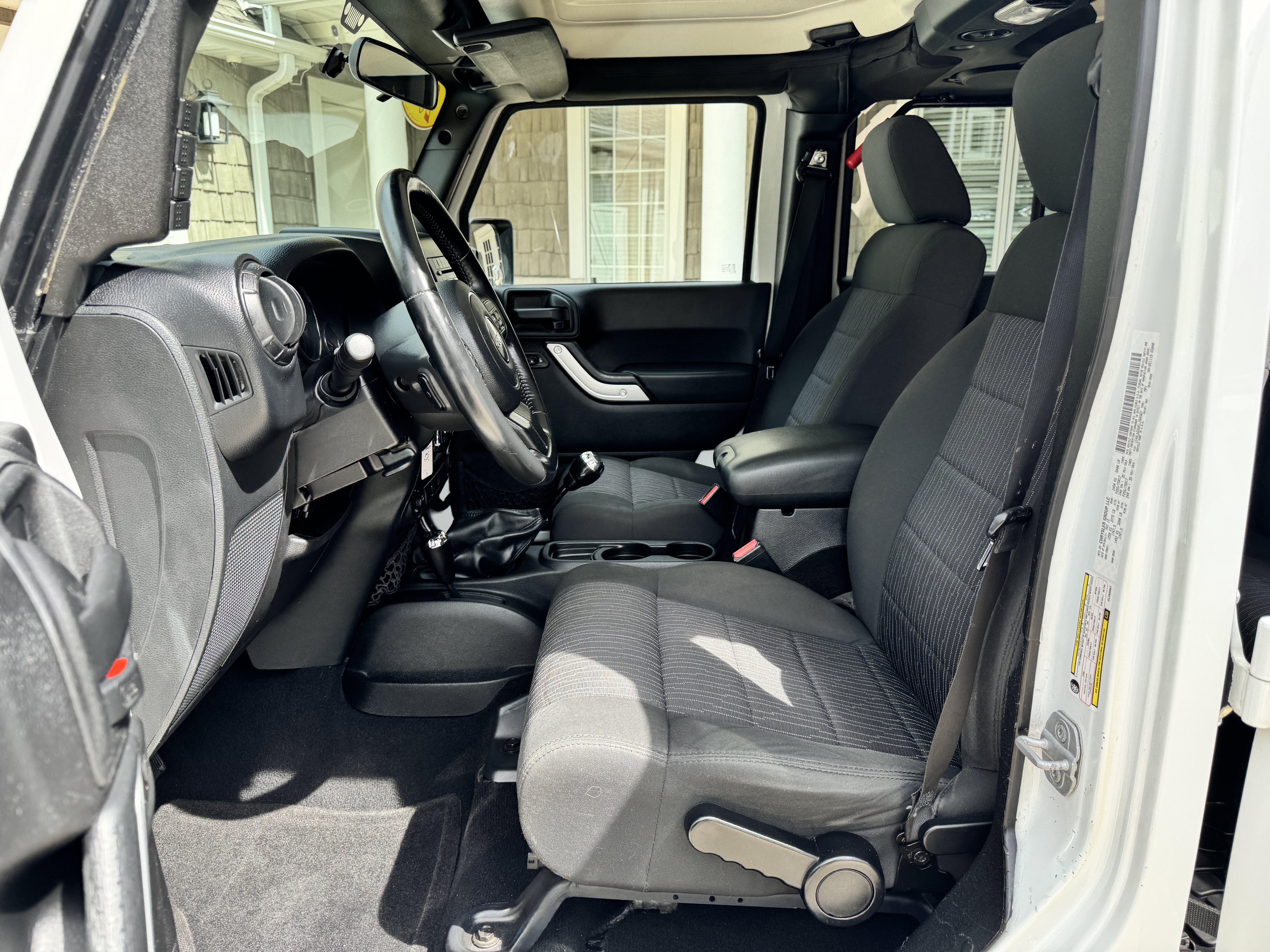 Used 2012 Jeep Wrangler Unlimited Sport AWD/4WD image 12