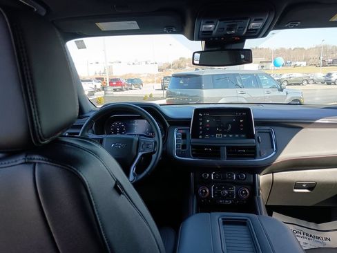 Used 2024 Chevrolet Tahoe RST w/ Luxury Package AWD/4WD image 15