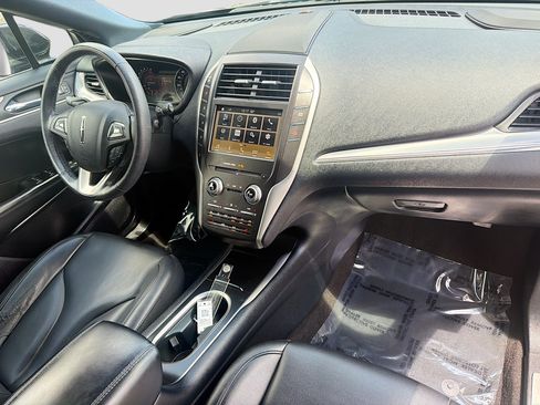 Used 2019 Lincoln MKC Premiere FWD image 33